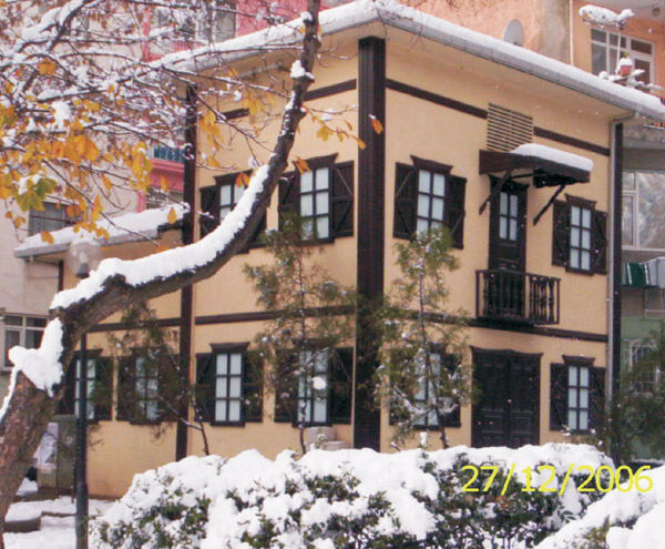 Acisu_Parkindaki_Trafo_Kocaeli