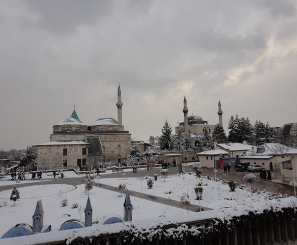 Mevlana_Camii_Ve_Muzesi_Konya