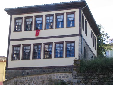 Evvel_Zaman_Rize_Rizede_ne_yenir.jpg Evvel_Zaman_Rize_Rizede_ne_yenir.jpg