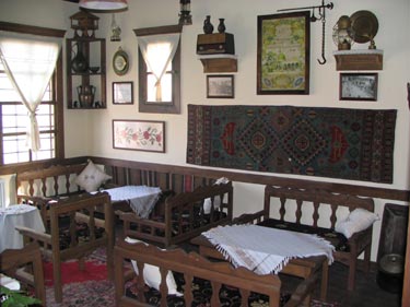 Evvel_Zaman_Rize_Rizede_ne_yenir.jpg Evvel_Zaman_Rize_Rizede_ne_yenir.jpg