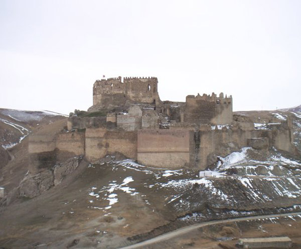 Hosap_Kalesi_Van